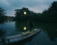 高美館湖中大黃滿月藏品圖，第1張